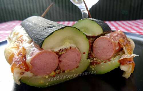 Hot-dog de courgette aux saucisses de poulet