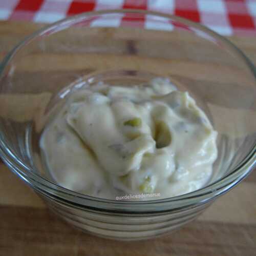 Mayonnaise épicée, aux cornichons