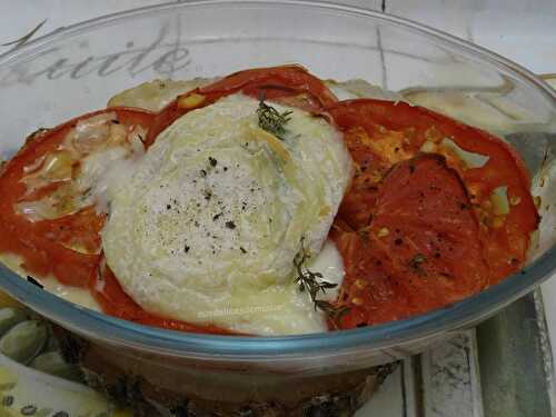 Picodon gratiné sur lit de tomate