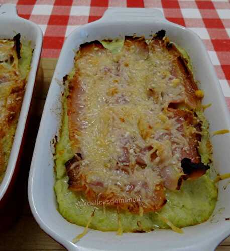 Purée de chou romanesco au St-Môret, gratinée à la poitrine fumée et parmesan