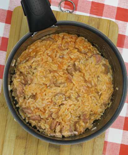 Riz à la merguez, chipolata et crème au concentré de tomates