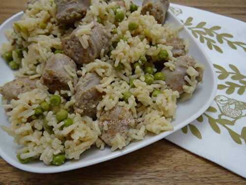 Riz à la saucisse au couteau et petits-pois