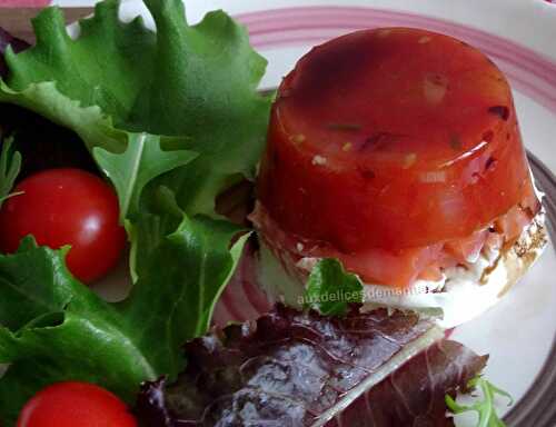 Timbales à la tomate, truite fumée et fromage frais