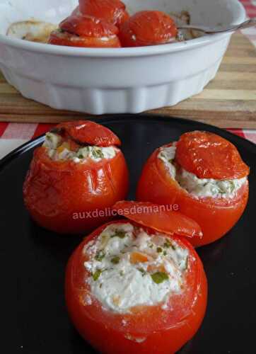 Tomates farcies au chèvre frais, crevettes, échalote et persil