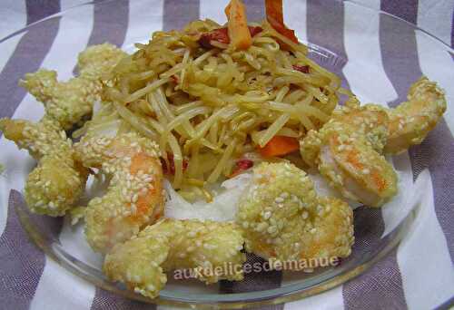 Crevettes panées et vermicelles de riz aux légumes