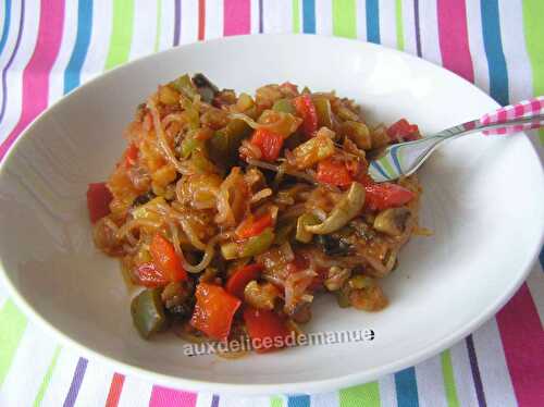 Konjac aux légumes et sauce tomate