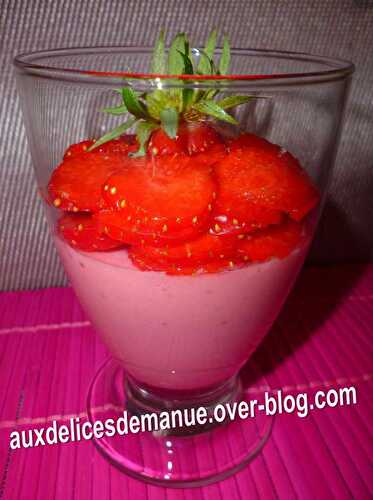 Panna cotta fraises et poires au fromage blanc -LIGHT-