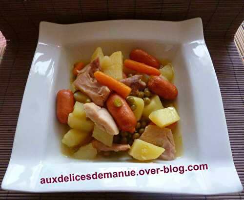 Rata de poulet et knacki aux pommes de terre et petits pois carottes