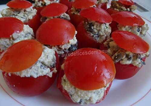 Tomates cocktail garnies à l'omelette aux champignons -LIGHT-