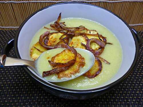 Velouté romanesco et sa friture de boule d'or et oignon