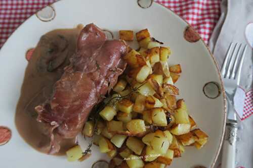 Paupiettes de jambon à la chipolata et merguez, sauce au porto