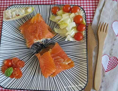 Coussins de truite fumée aux endives, St-Môret et tomates séchées