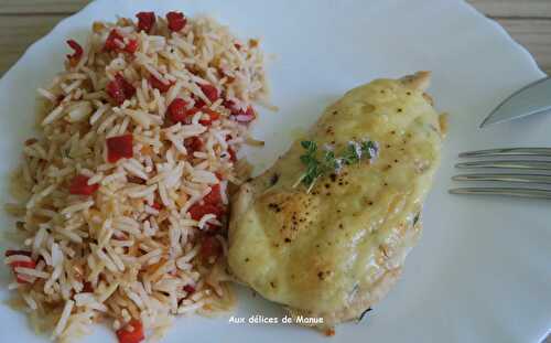 Blanc de poulet gratiné au leerdammer et son riz au poivron et tomates séchées