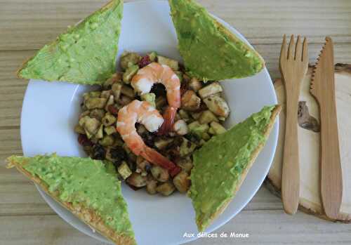 Salade d'avocats aux crevettes et pomme, feuilletés à l'écrasé d'avocat