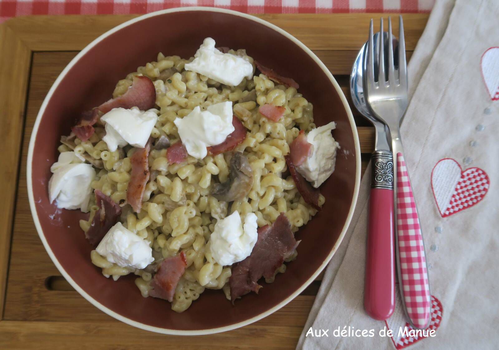 Coquillotto à la poitrine fumée, champignons et burrata