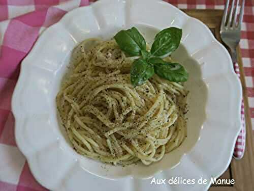 Spaghetti cacio e pepe