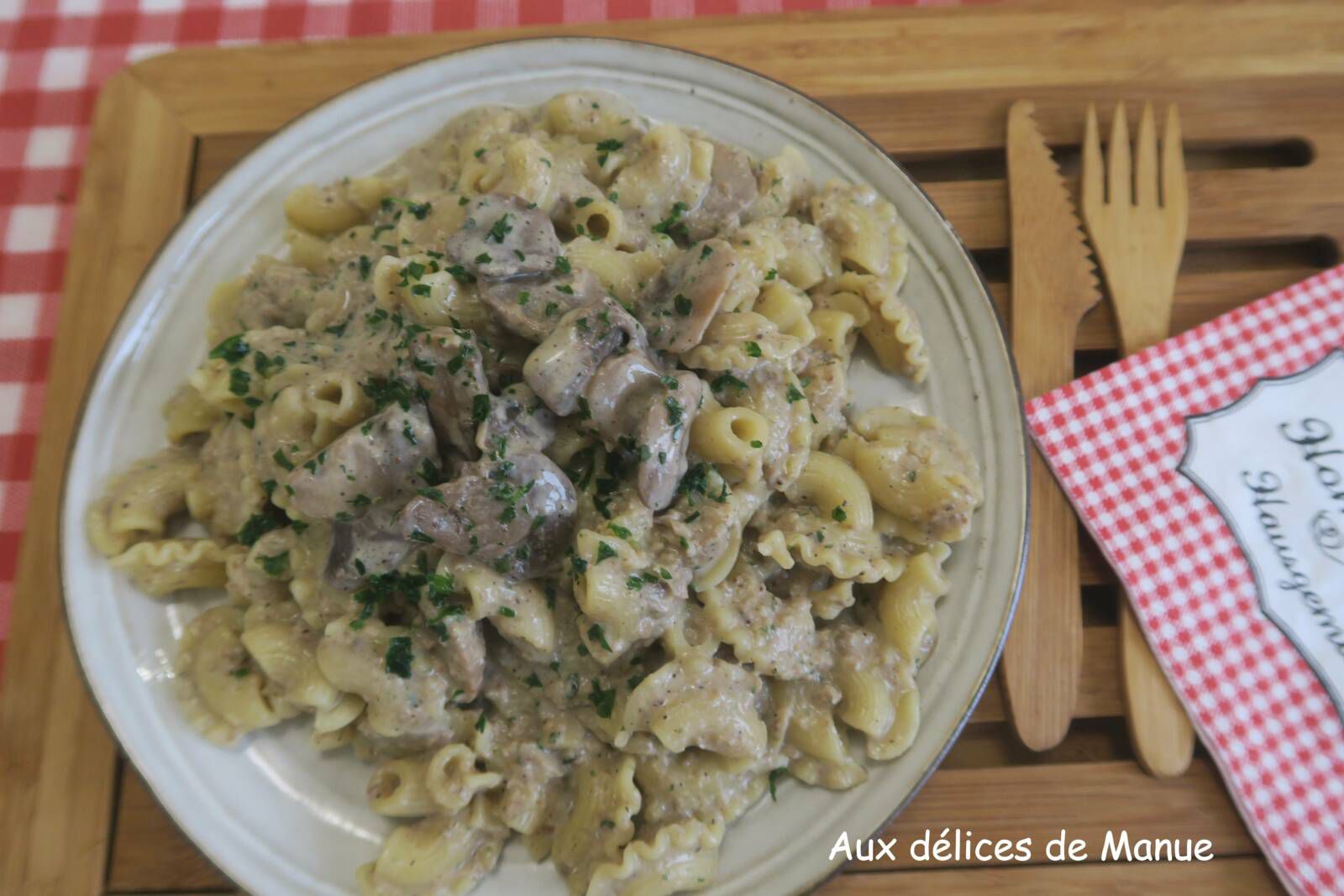 Pâtes à la crème de champignons au parmesan 