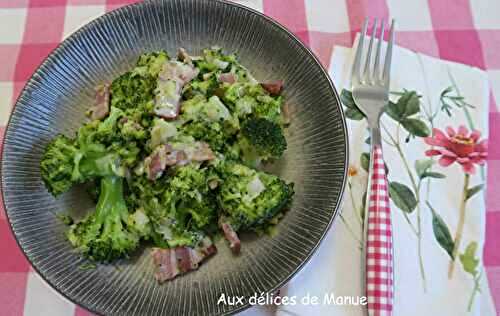 Brocoli à la crème et lardons