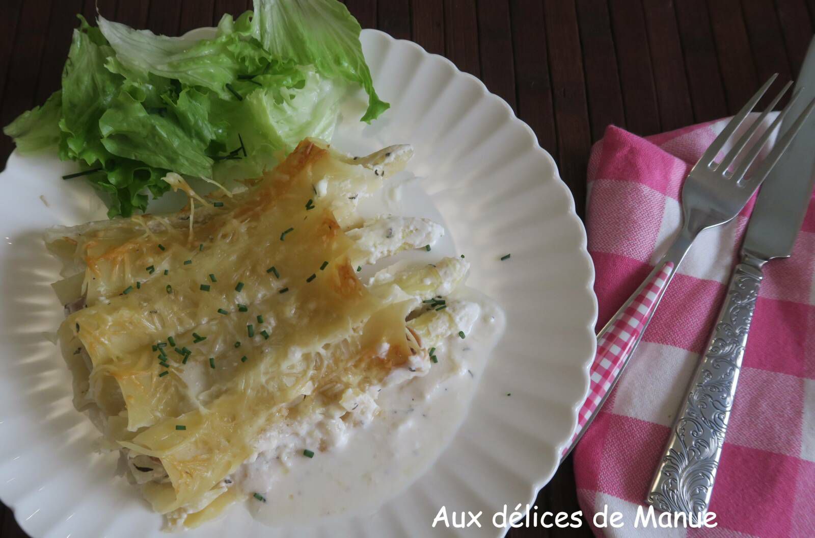 Cannelloni aux asperges et jambon de Bayonne, à la crème au chèvre frais