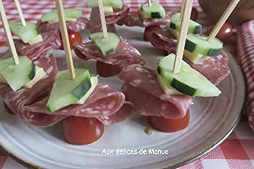 Pics apéritifs à la rosette, tomate cerise , concombre et comté 