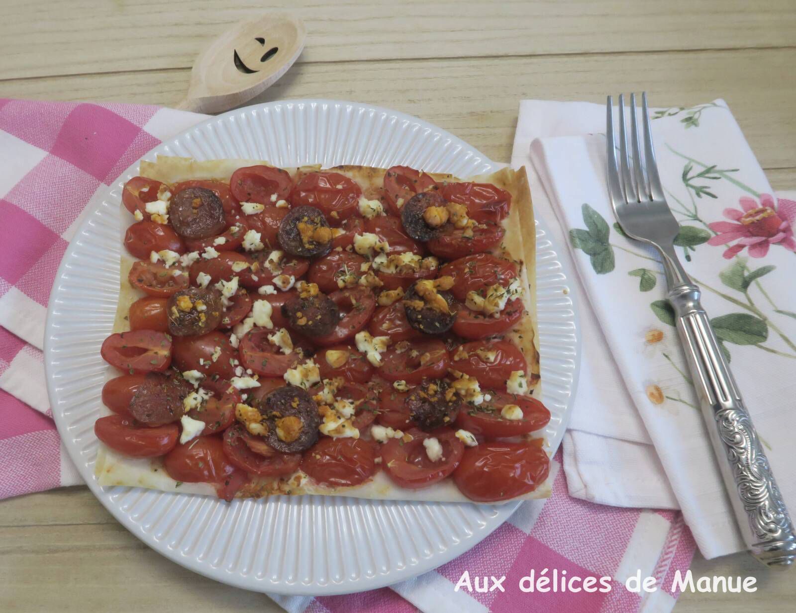 Tartelette fine de feuille filo aux tomates cerises, chorizo et feta à l'Air Frayer ou au four