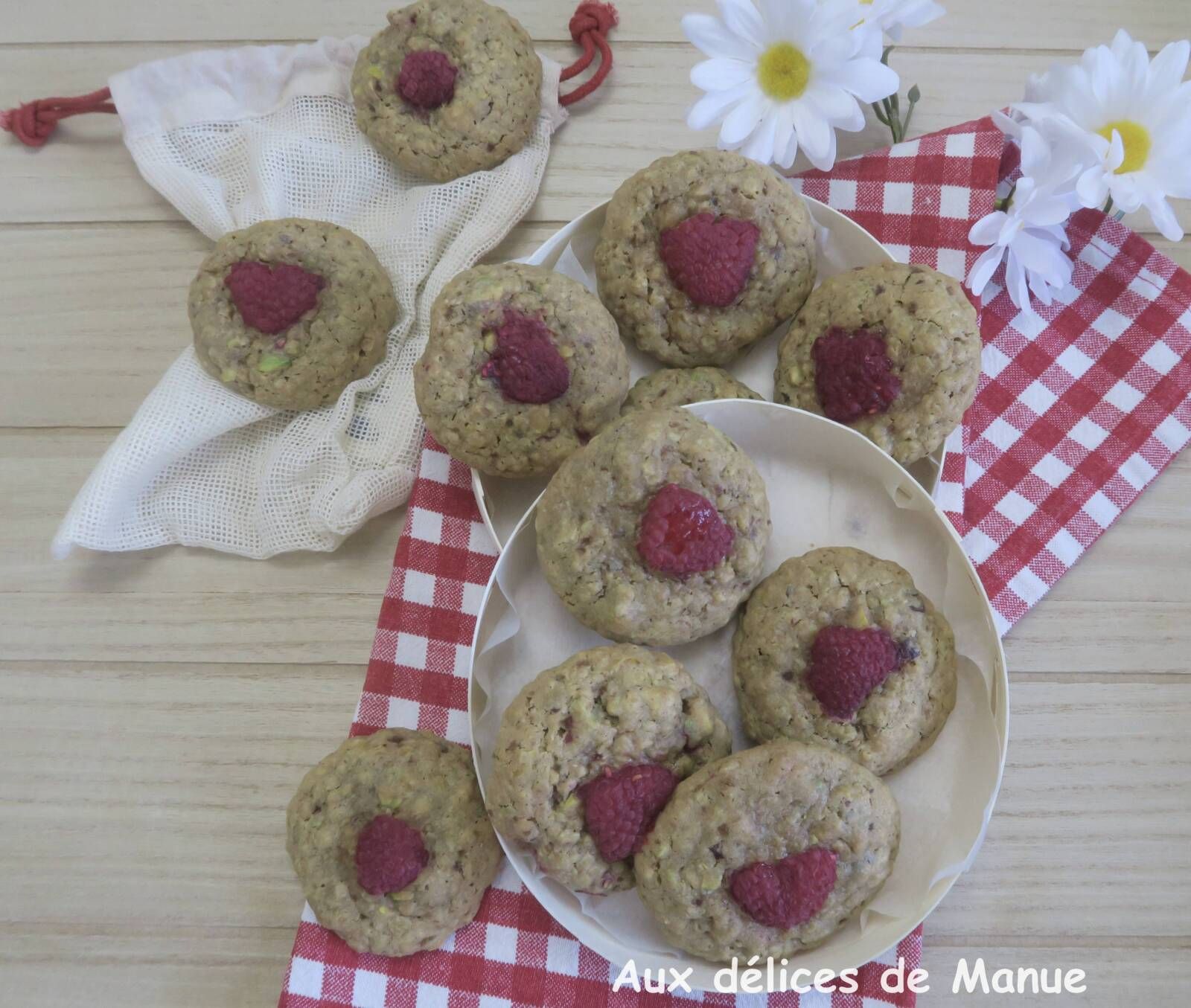 Cookies à la pistache et framboises, aux flocons d'avoine 