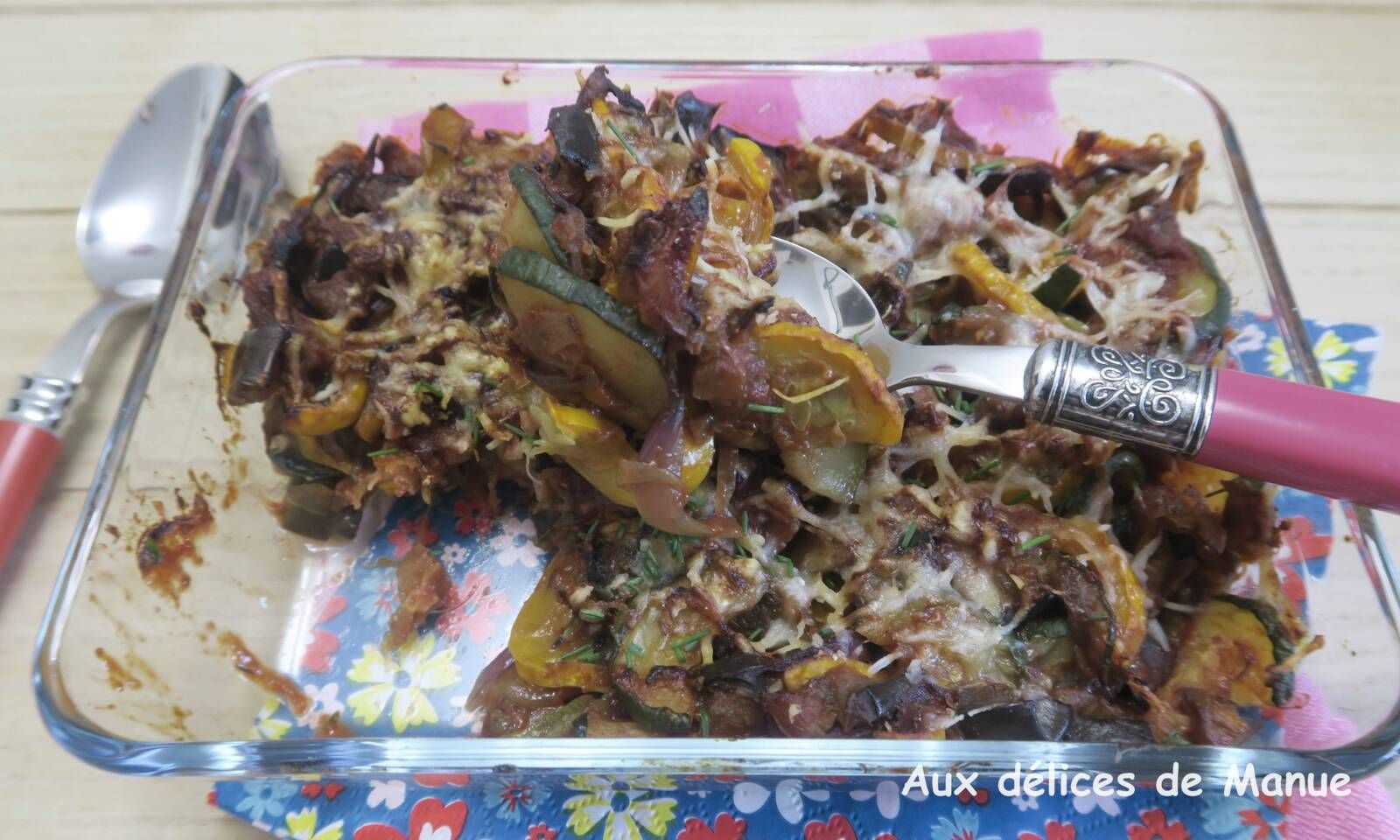 Gratin de courgette et aubergine à la sauce tomate et parmesan 