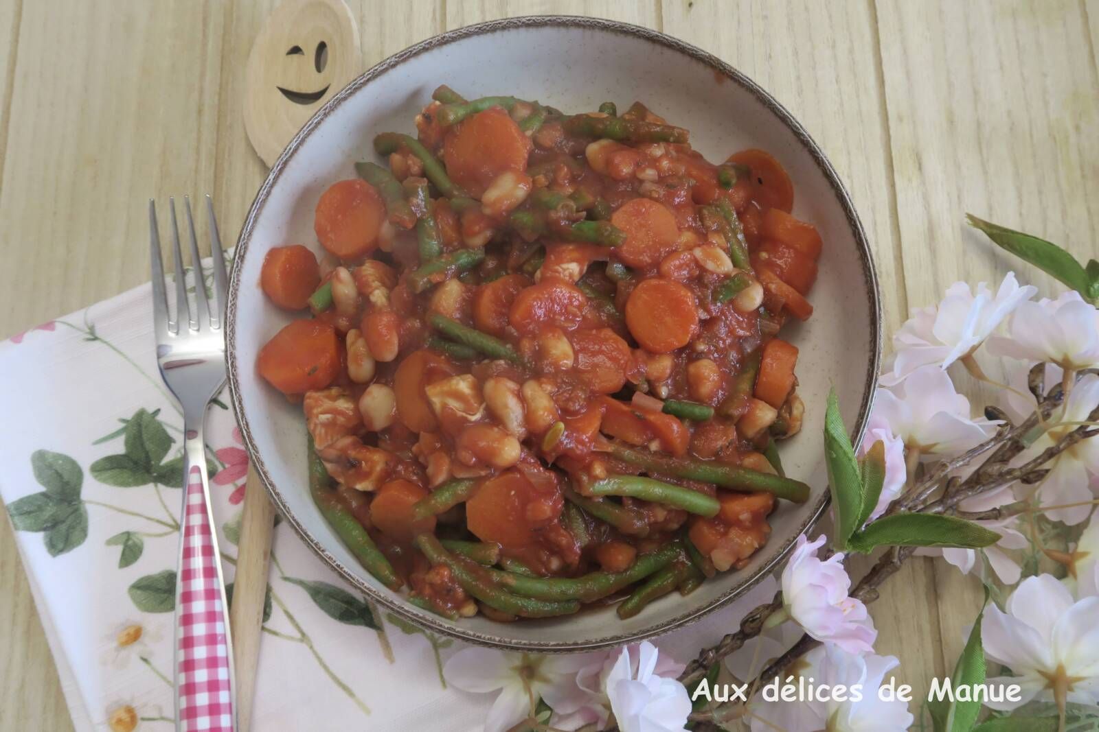 Haricots blancs et verts aux carottes et dinde, à la sauce tomate aux épices cajun -light