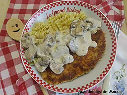 Poulet croustillant à la sauce aux champignons et parmesan 