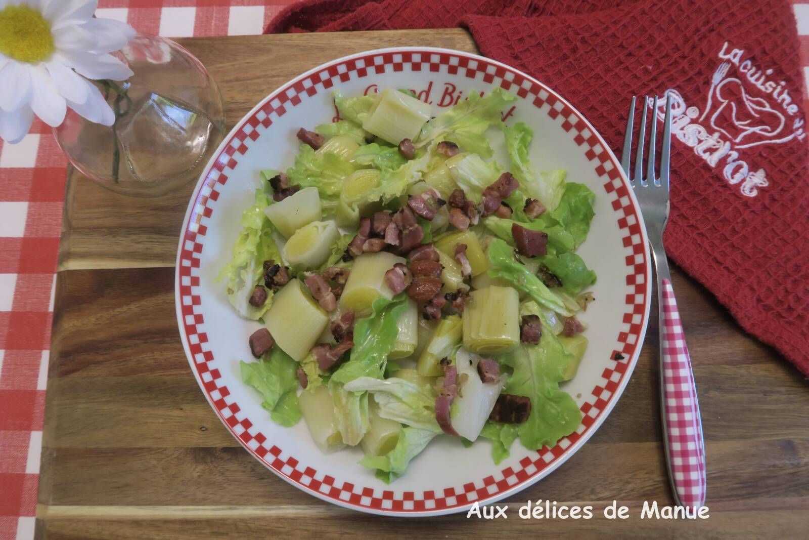 Salade tiède de poireaux aux lardons 