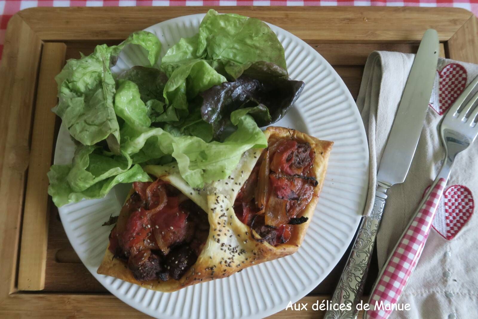 Paniers feuilletées à la merguez, tomates et oignon à l'Air fryer ou au four