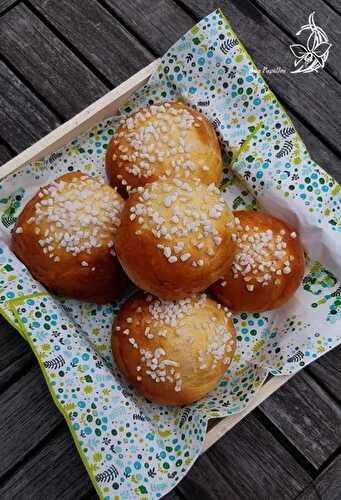 Mini brioches au sucre