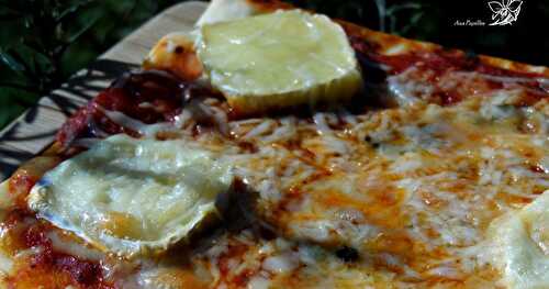 Pizza aux trois fromages