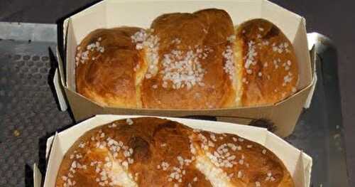 Trois petites brioches à la cannelle pour le matin de Noël