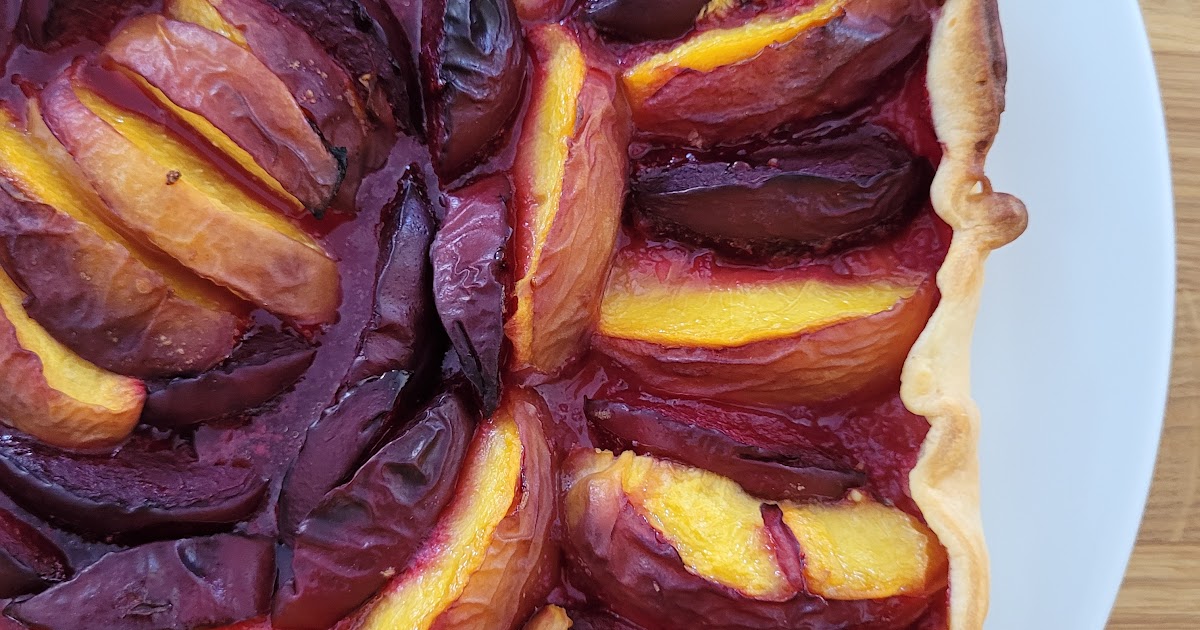 Tarte rustique à la prune rouge