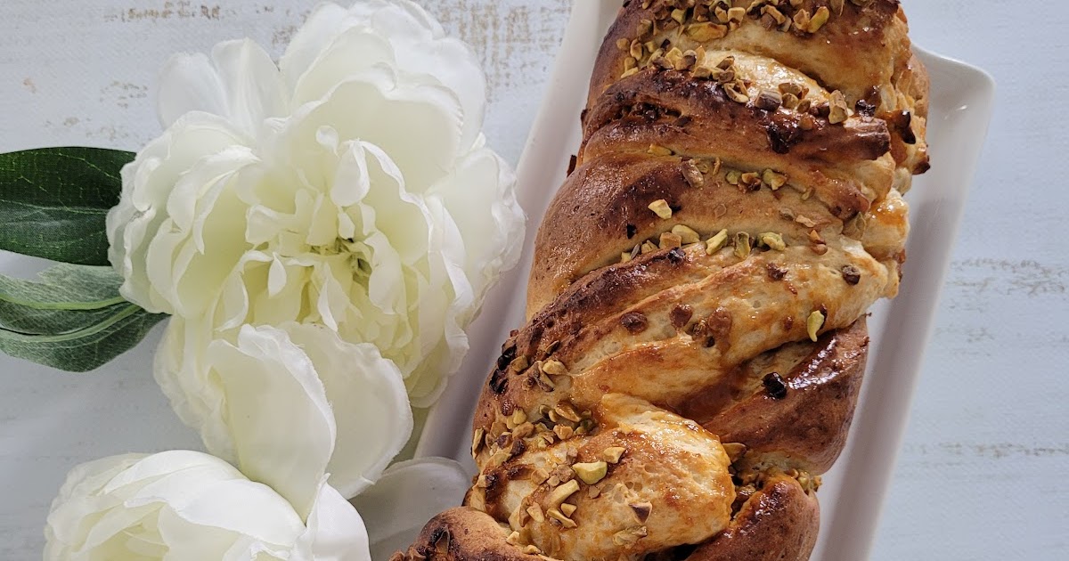 Babka Confiture d'abricots  / Eclats de pistaches