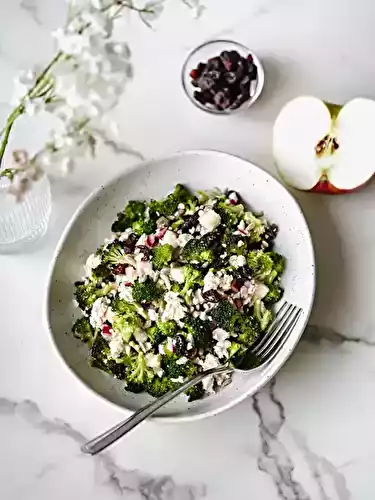 SALADE DE BROCOLI ET POMME CROQUANTE