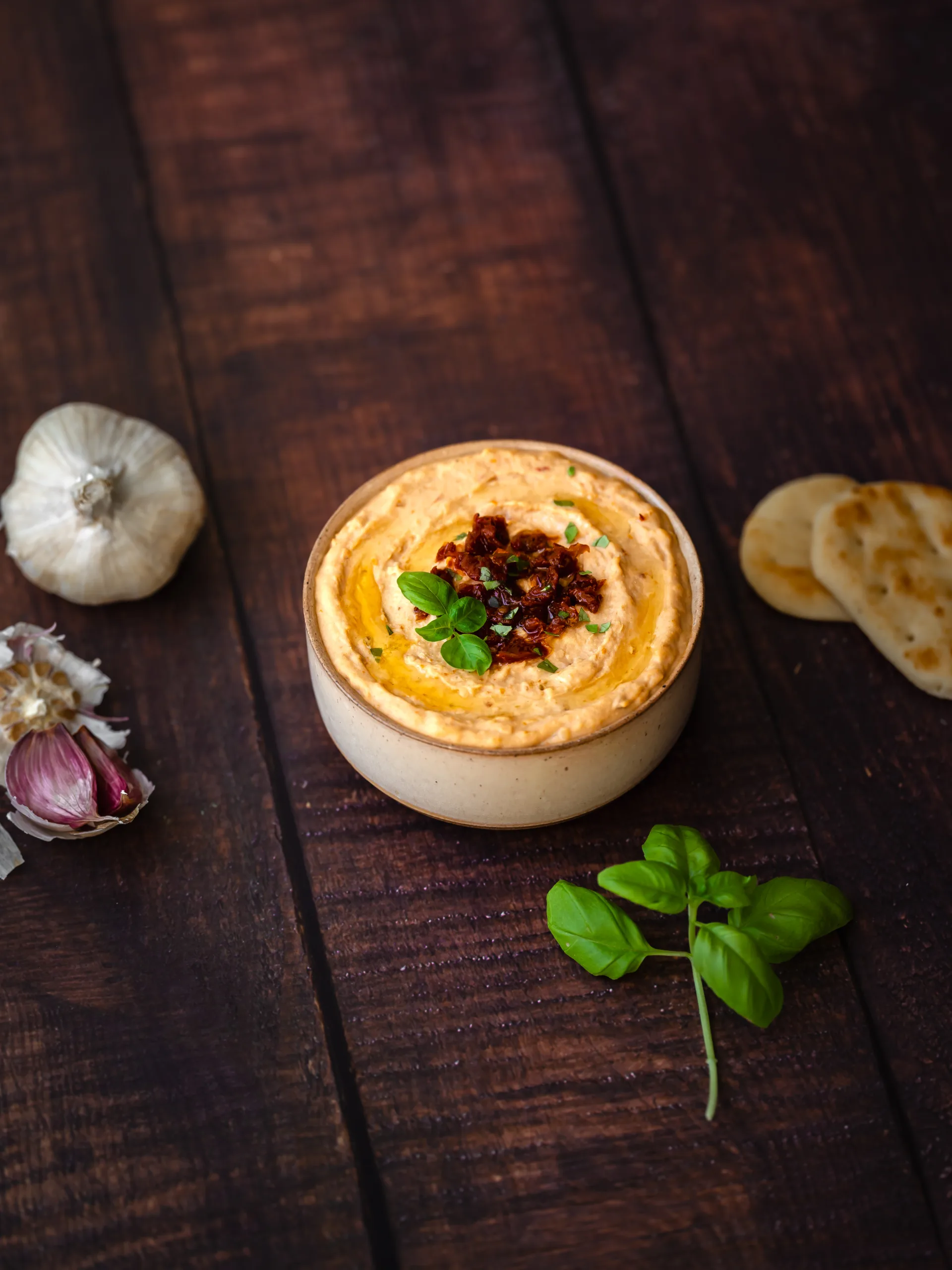 HUMMUS DE HARICOTS BLANCS AUX TOMATES SÉCHÉES