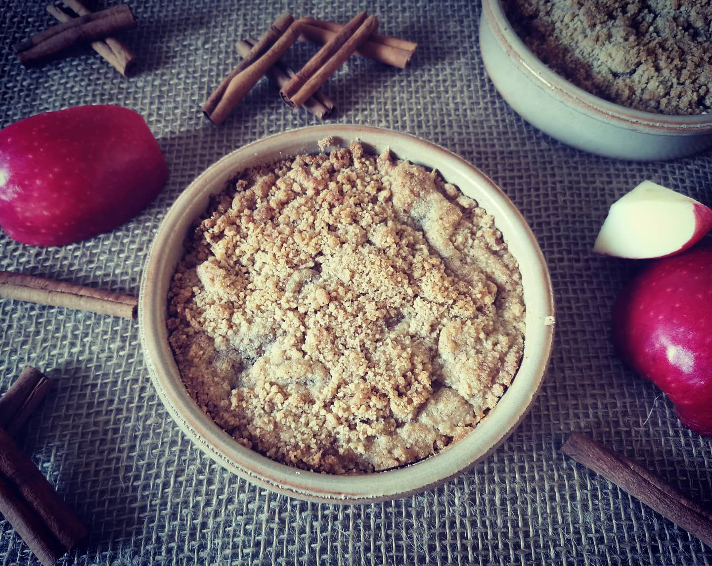 Crumble de pommes - Bienvenue au bal des saveurs