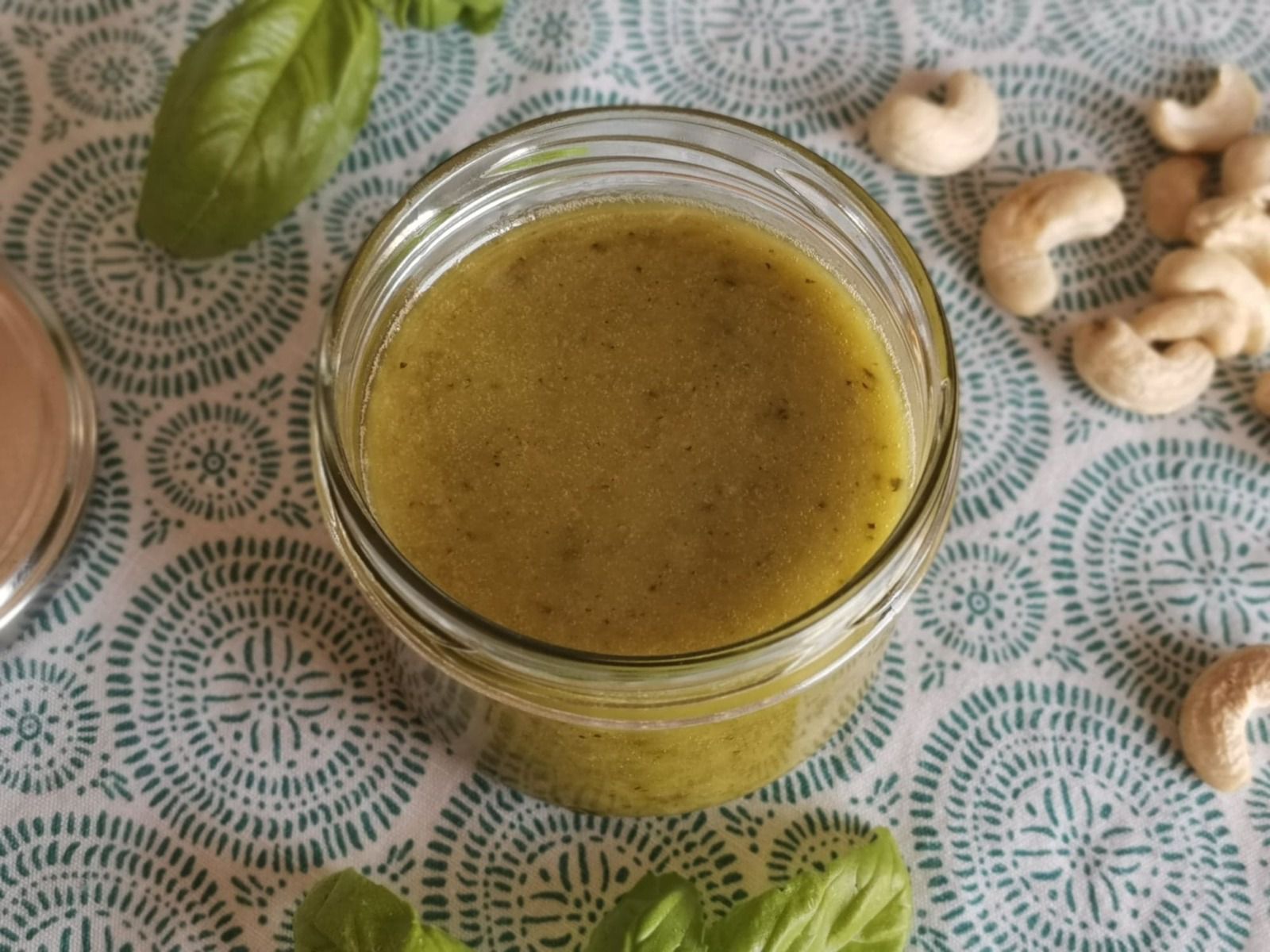 Pesto noix de cajou & basilic - Bienvenue au bal des saveurs