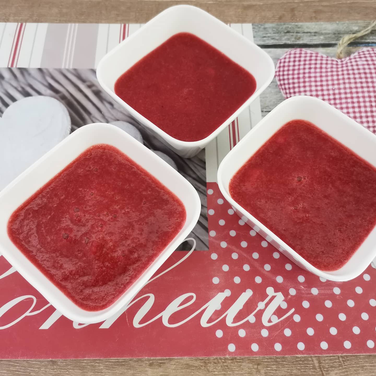 Soupe de fraise au Thermomix - Bienvenue au bal des saveurs