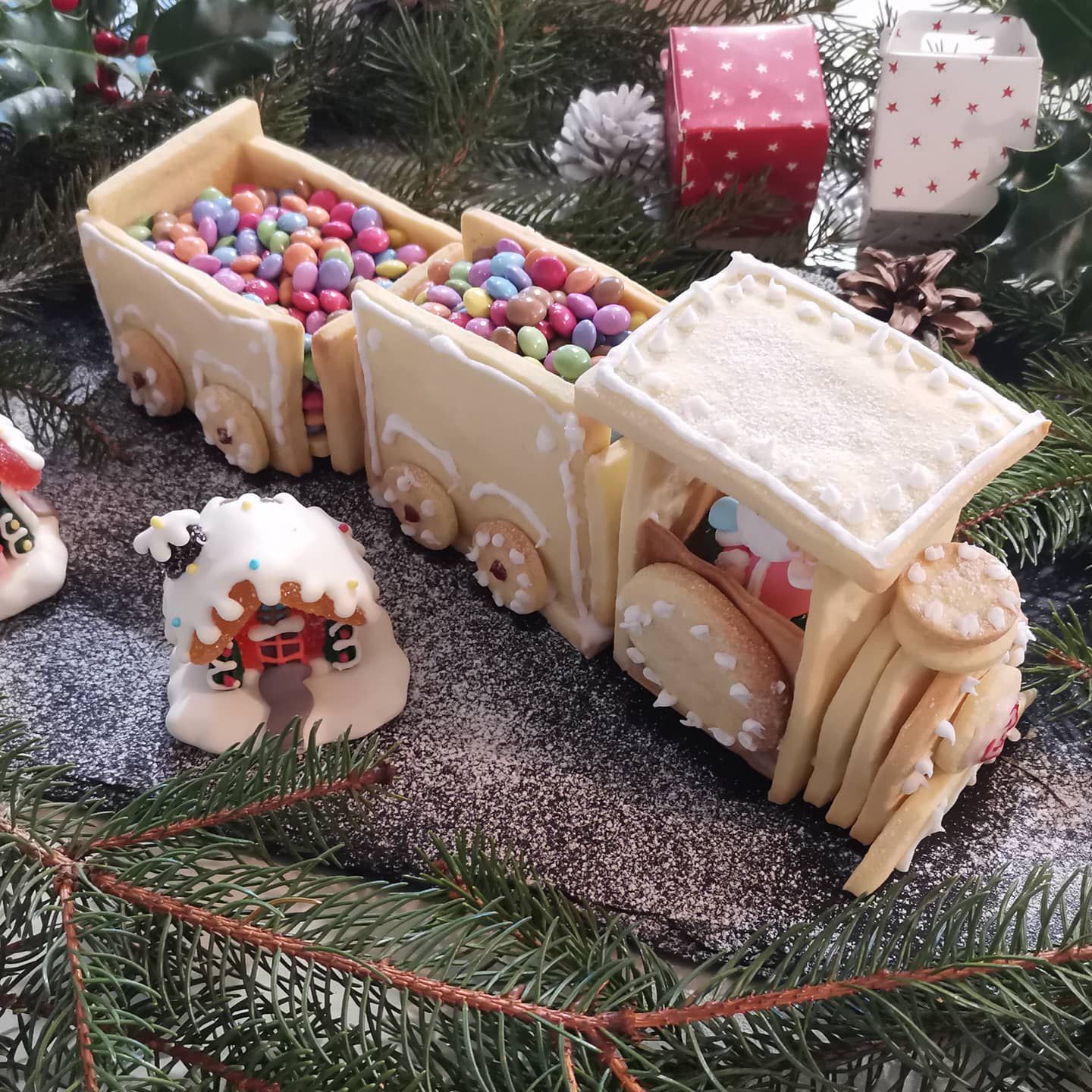 Train de noël en sablé - Bienvenue au bal des saveurs