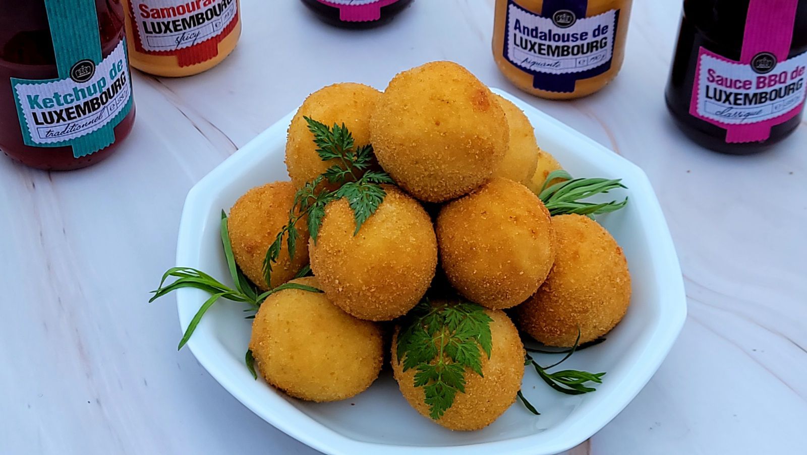 Croquettes de pommes de terre farcies au fromage