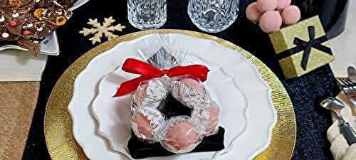Truffes chocolat blanc et biscuits roses