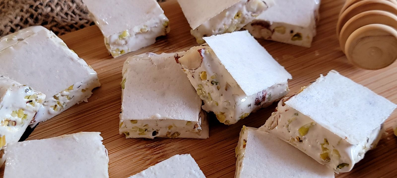 Nougat blanc, amandes, noisettes et pistaches au Thermomix