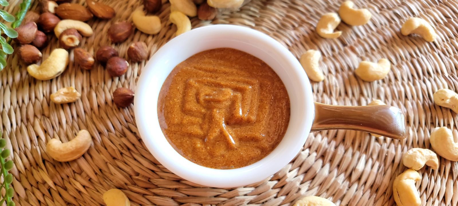 Praliné aux 3 fruits, noisettes, amandes et noix de cajou 
