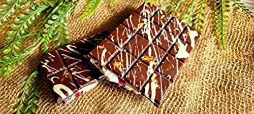 Tablette chocolat noir insert framboise et pâte à tartiner chocolat blanc