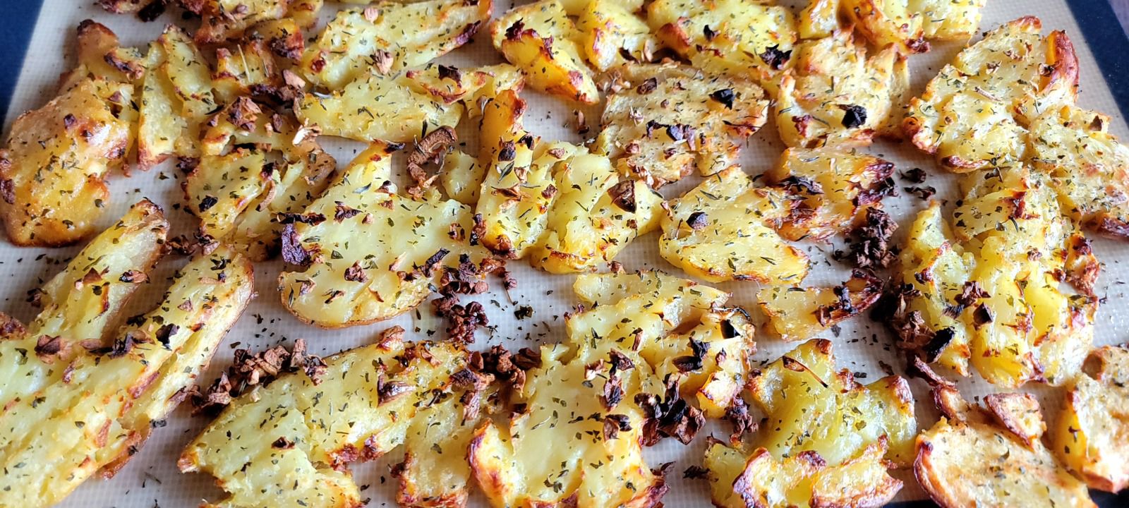 Smashed potatoes les pommes de terre écrasées
