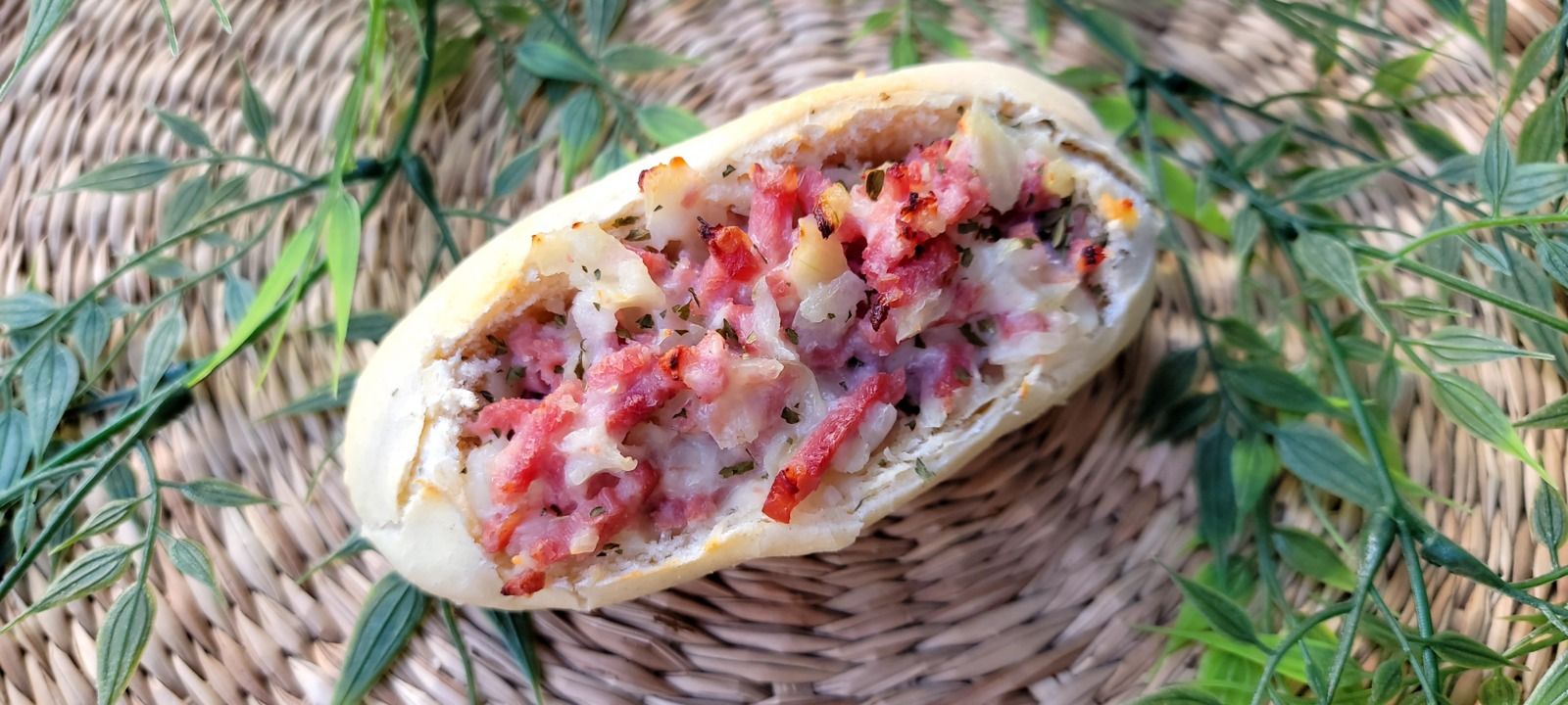 Baguette farcie lardon et fromage