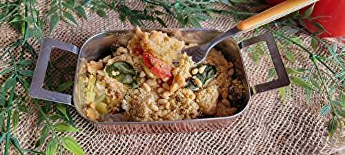 Crumble aux tomates, courgettes, basilic et chèvre